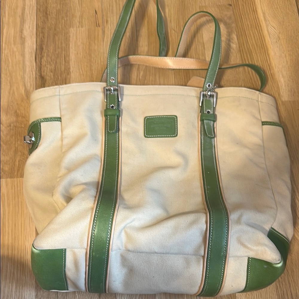 Green and Cream Tote Bag